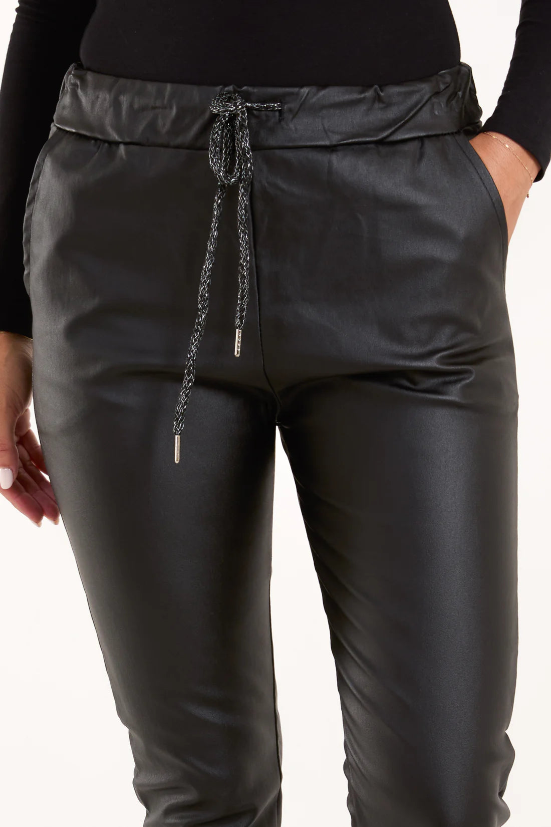 Layla leather look magic pants black