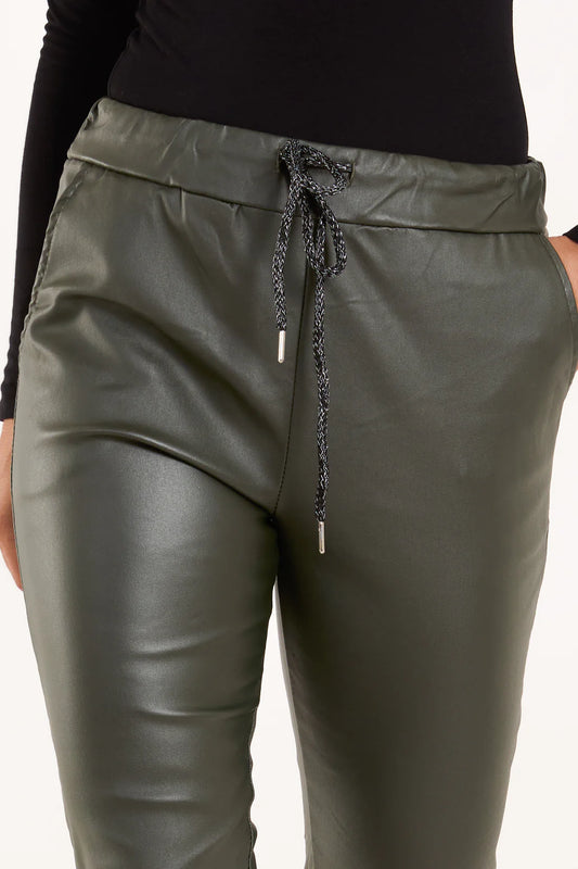 Layla leather look magic pants khaki