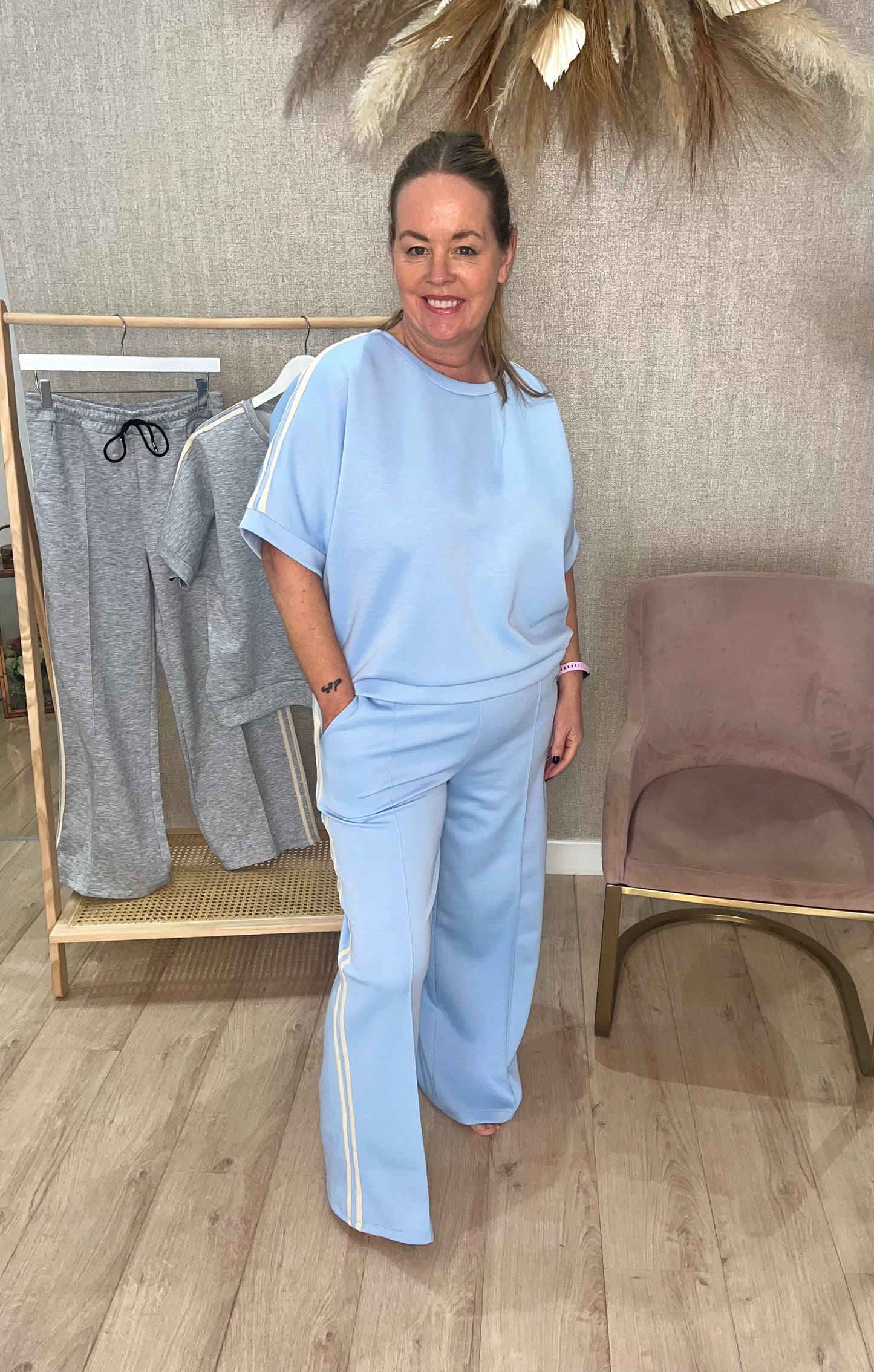 Adi 2 piece set