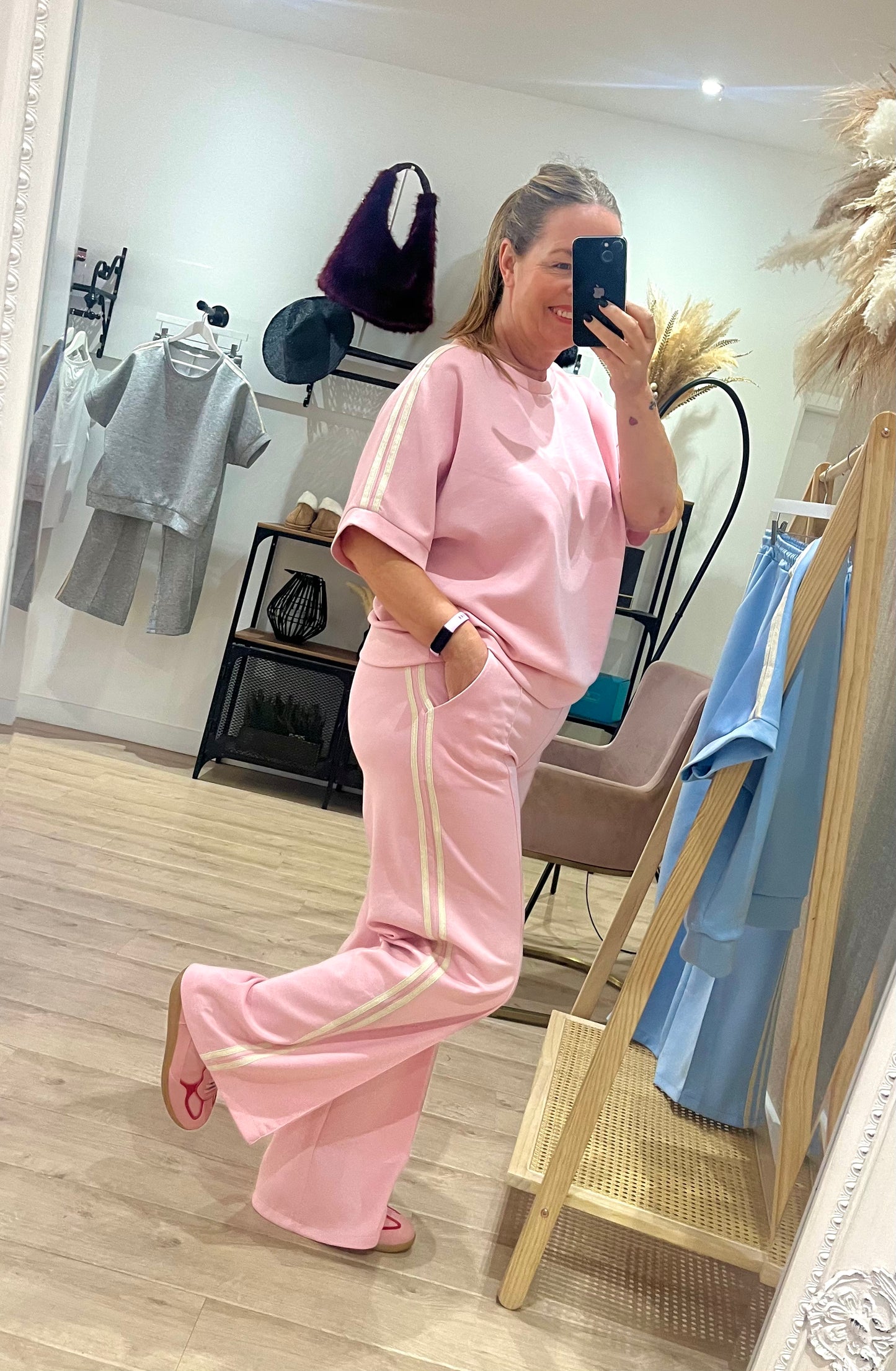 Adi 2 piece set