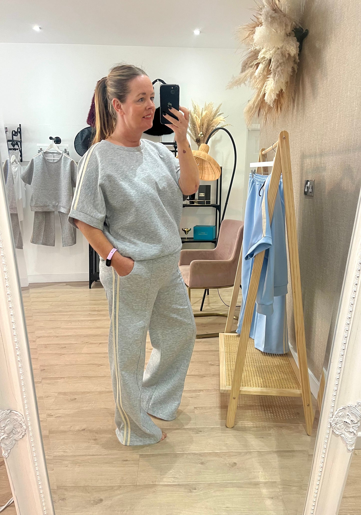 Adi 2 piece set
