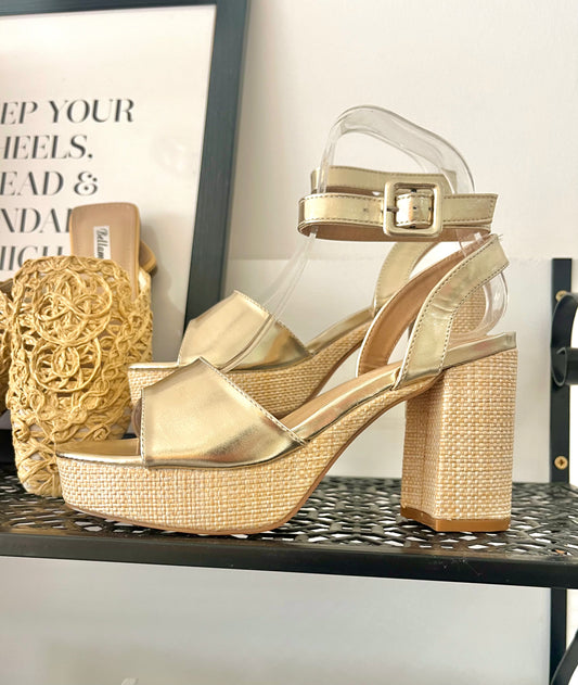 Paloma platform sandal