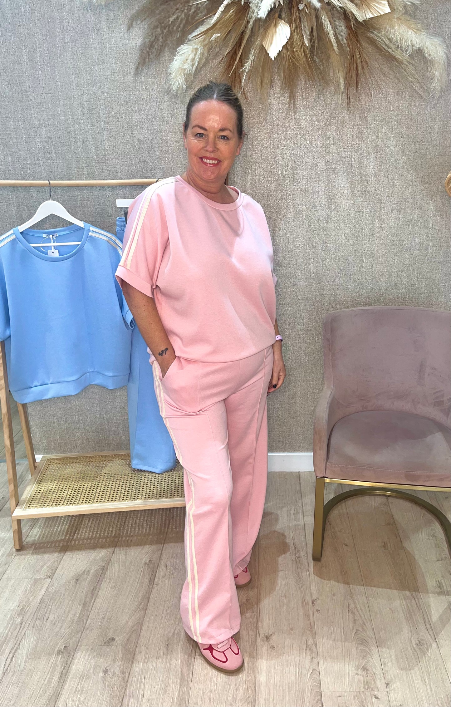 Adi 2 piece set