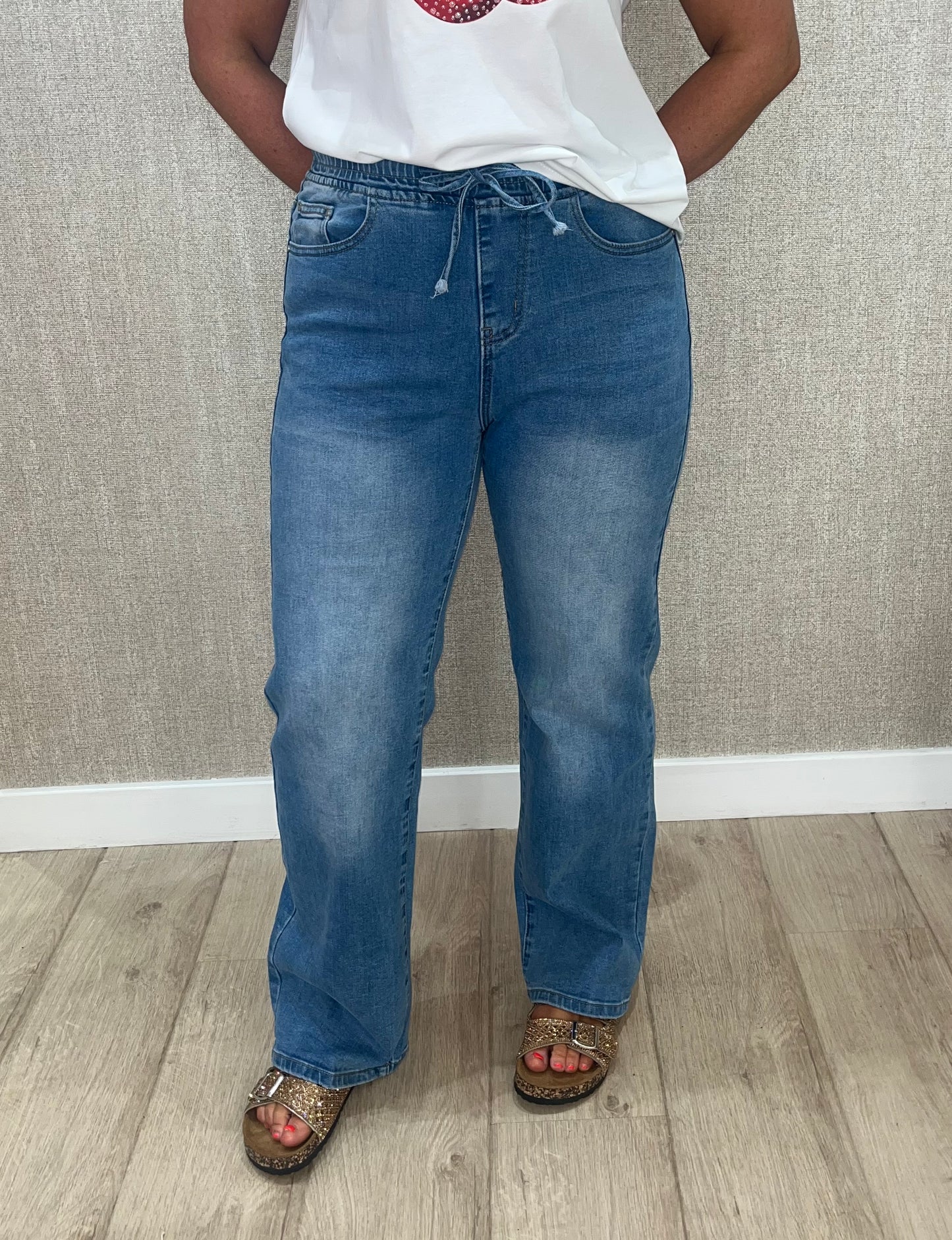 Maya tie waist jean